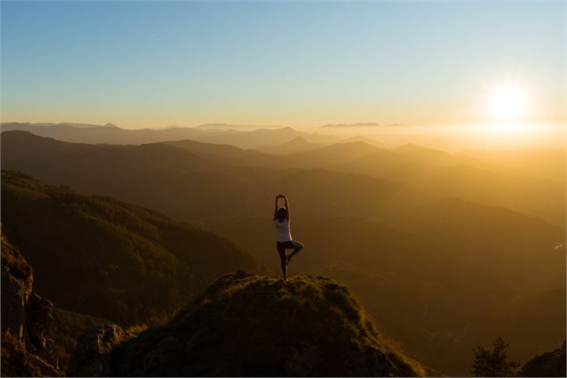 Yoga & petit-déjeuner au lever du soleil