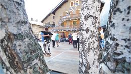 Danseurs de tango sur la place de la Vanoise - D.Cuvelier - OTHMV
