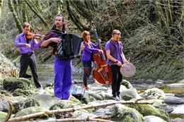 Fly by Night - Becky Pendlenury et son quartet - Fly by Night