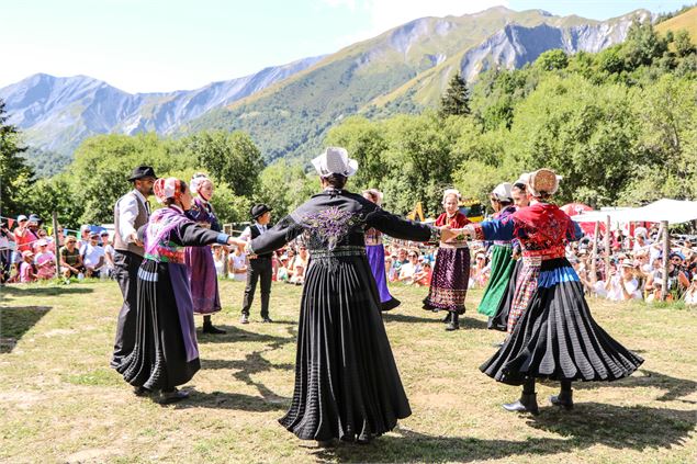 Costumes traditionnels - OT SSA