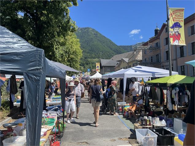 Vide Grenier du Ski Club - Praz de Lys Sommand Tourisme