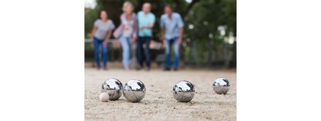 Tournois de pétanque_Lescheraines - photo libre de droits