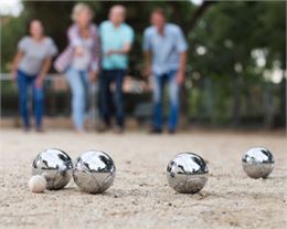 Tournois de pétanque_Lescheraines - photo libre de droits