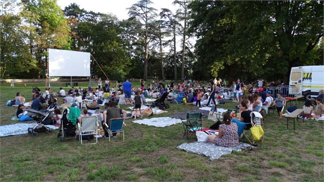 Ciné plein air - Association cinéma l'Horloge