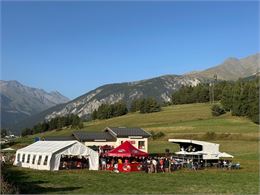 Le chalet nordique avec le podium - F.Pebay-Peyroula