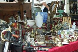 Brocante - Châtel Tourisme