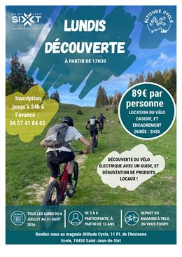 personnes qui font du VTT en montagne - Altitude cycle