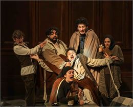Sur la Grand'Route (théâtre)