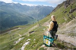 Ramassage des déchets sur Bellevarde - Corentin Valençot - Val d'Isère Tourisme