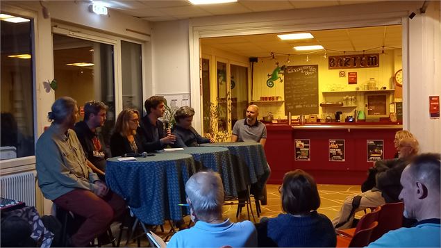 Café débat à la MJC - Eurêka
