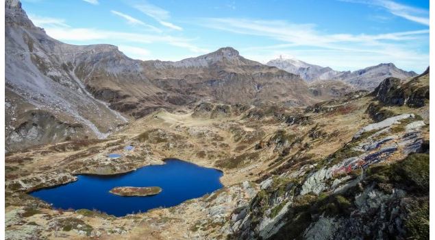 vue générale du lac de Pormenaz - Pierre Alexandre