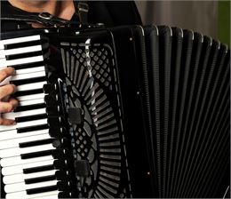Concert de l'accordéon club de la vallée de l'Arve_Le Reposoir - Dejan Jekic