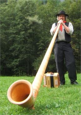 Sylvestre Le Ménestrel au cor des Alpes - Sylvestre Le Ménestrel