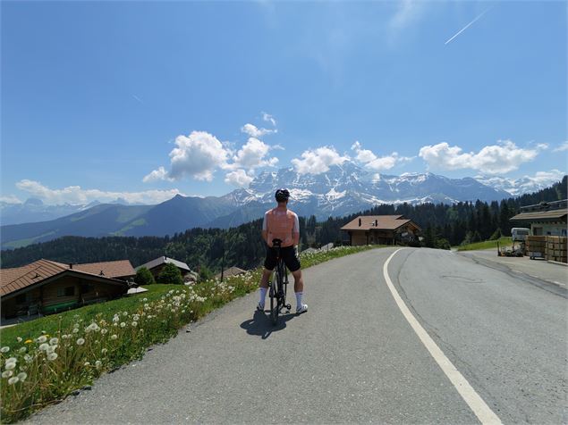 Cycling House Swiss Alps - Séjour cycliste 100% femmes - Mikaël Doudet