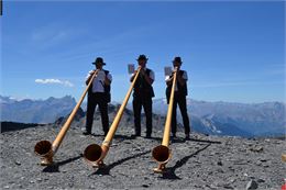 Sonneurs de cor Plan Bouchet - OT_Orelle