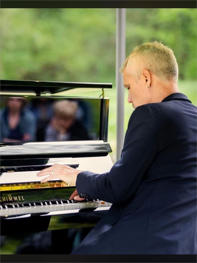 Concert piano en pleine nature - L'Oreille du Lynx_La Chapelle-d'Abondance - L'Oreille du Lynx