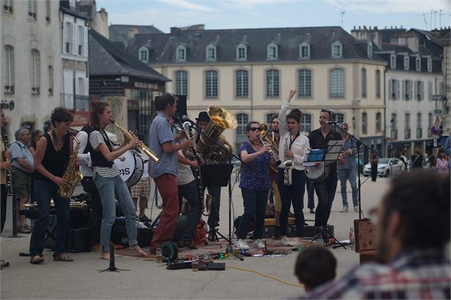 Les Terrasses d'Italie : le Grenoble Klezmer Kollectiv en concert_Chambéry - Grenoble Klezmer Kollec