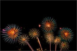 La Bridoire en fête : Feux d'artifice et bal_La Bridoire - Freepik