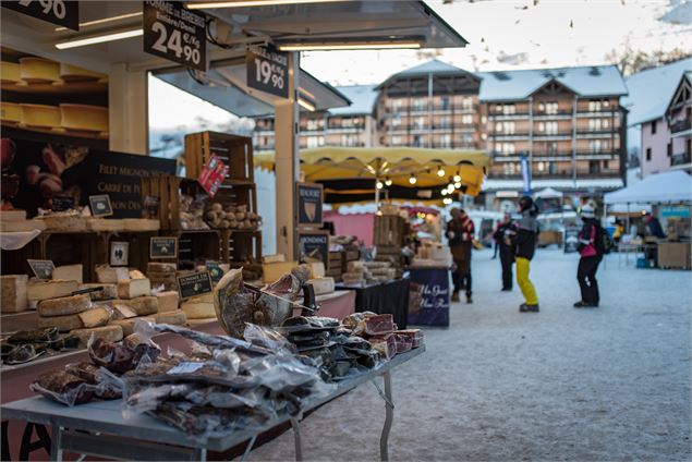 Marché d'été nocturne_Valmeinier - OT Valmeinier