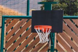 Rencontre amicale de basket au City Stade - Corbier Tourisme