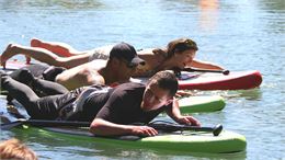 3 personnes en paddle - Maison des guides P.Roger