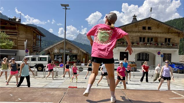 Initiation Zumba en plein air_Les Houches
