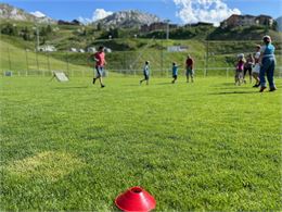 Séance de Tchouk ball sur le Terrain de Football et Rugby de La Plagne - OTGP