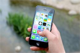 L'été numérique en Bugey-sud : Atelier smartphone à la mairie de St-Germain-les-Paroisses_Saint-Germ