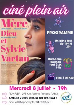Ciné plein air "Mère, Dieu et Sylvie Vartan"_Passy