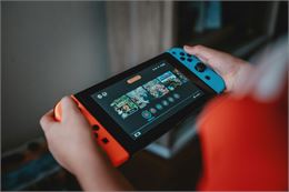 Console switch - Alvaro Reyes