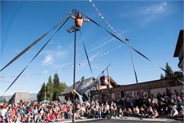 Sous le ciel bleu - Spectacle Est Dans La Rue_La Toussuire - Domenico Conte