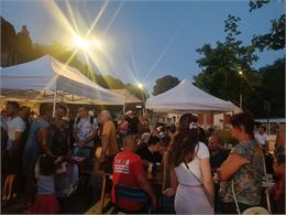 Marché nocturne artisanal et gourmand_Avressieux - OT Val Guiers