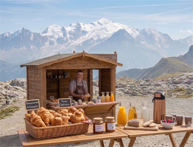 Stand petit déjeuner vue sur le mont Blanc - OT Flaine -IA