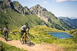 Initiation VTT électrique au MCF Bike Center_Avoriaz