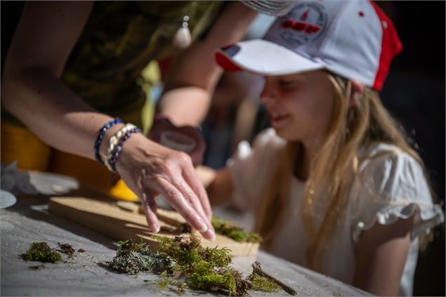 Le Festoche des Mioches | Atelier création d'objet en bois_Plagne-Montalbert - JNJ Photo