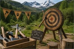 Atelier Trappeurs : lancer de haches !_Peisey-Vallandry - GPT