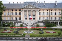 Château des ducs de Savoie - Jardins et façade sud - Département de la Savoie