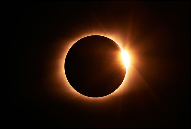 Eclipse solaire - Jongsun Lee