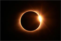 Eclipse solaire - Jongsun Lee