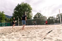 Beach tennis - Office de tourisme de Samoëns