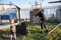 Fête foraine artisanale  - Spectacle Est Dans La Rue_La Toussuire - Domenico Conte