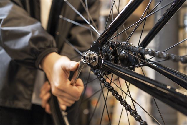 Repair Vélo_Aime-la-Plagne - magnific