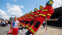 DEMONSTRATION DE L'EQUIPE DE GYMNASTIQUE DE LA BRIGADE DES SAPEURS-POMPIERS DE PARIS