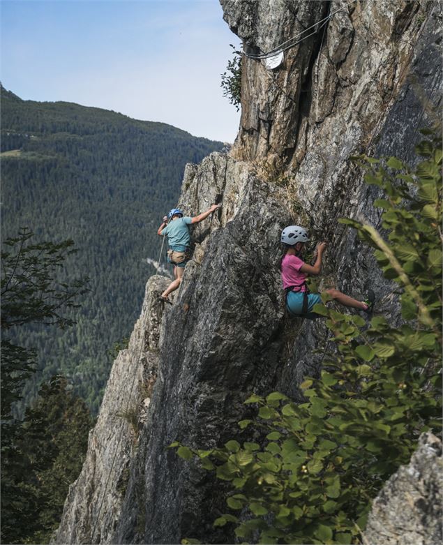 Escalade sur rocher naturel_La Rosière - Montvalezan