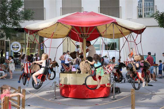 Fête de quartier à Pont-Rouge - Patrick Gillieron Lopreno