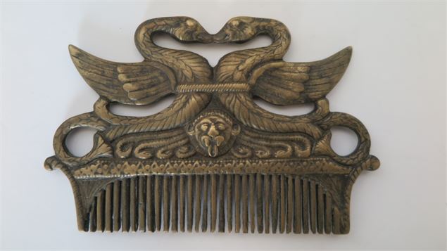 Peigne étrusque - @Musée Archéologique d'Izernore