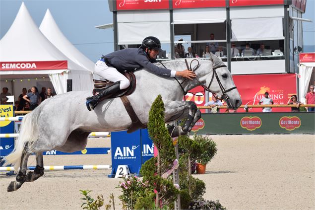 Jumping©Claire Mazuir (4) - Bourg Sports Equestres