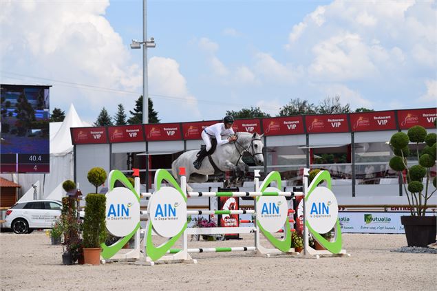 Jumping©Claire Mazuir (3) - Bourg Sports Equestres