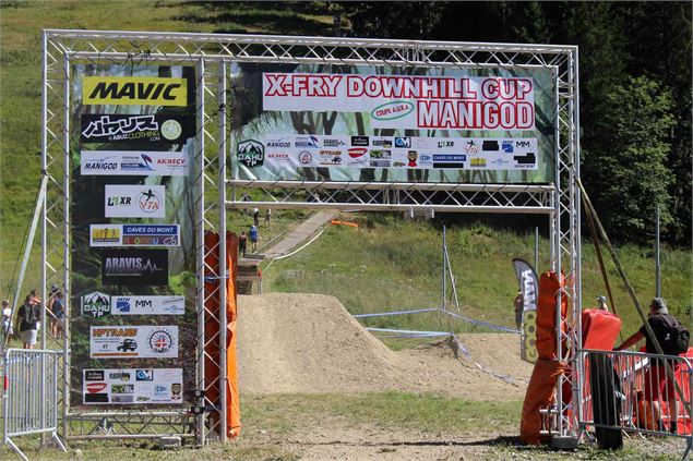 XFry Downhill - OT Manigod