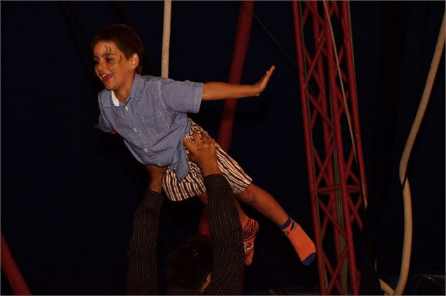 Spectacle de cirque - Amandine Elie